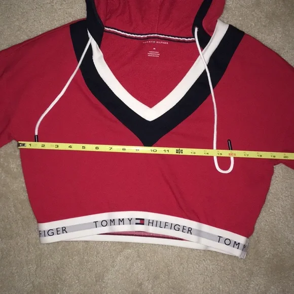 Tommy Hilfiger Cropped Hoodie - Picture 4 of 5